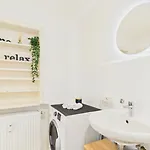 Holzkunst & Heimatgefuehl Fuer Familie & Freunde アパート *