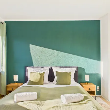 Holzkunst & Heimatgefuehl Fuer Familie & Freunde