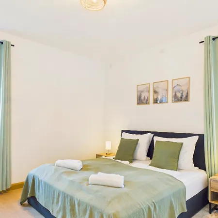 شقة Holzkunst & Heimatgefuehl Fuer Familie & Freunde