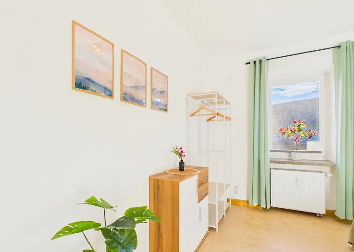 Holzkunst & Heimatgefuehl Fuer Familie & Freunde * سيفن