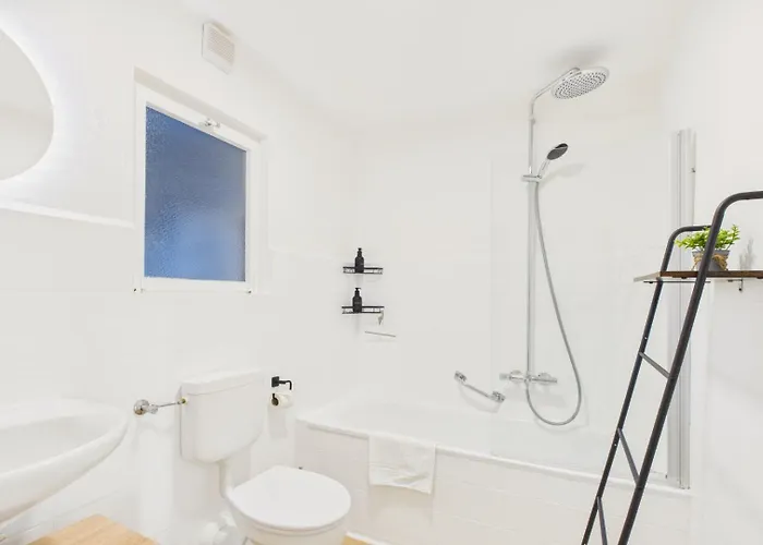 Holzkunst & Heimatgefuehl Fuer Familie & Freunde سيفن