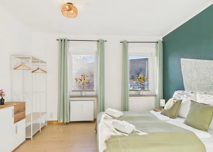 شقة Holzkunst & Heimatgefuehl Fuer Familie & Freunde سيفن